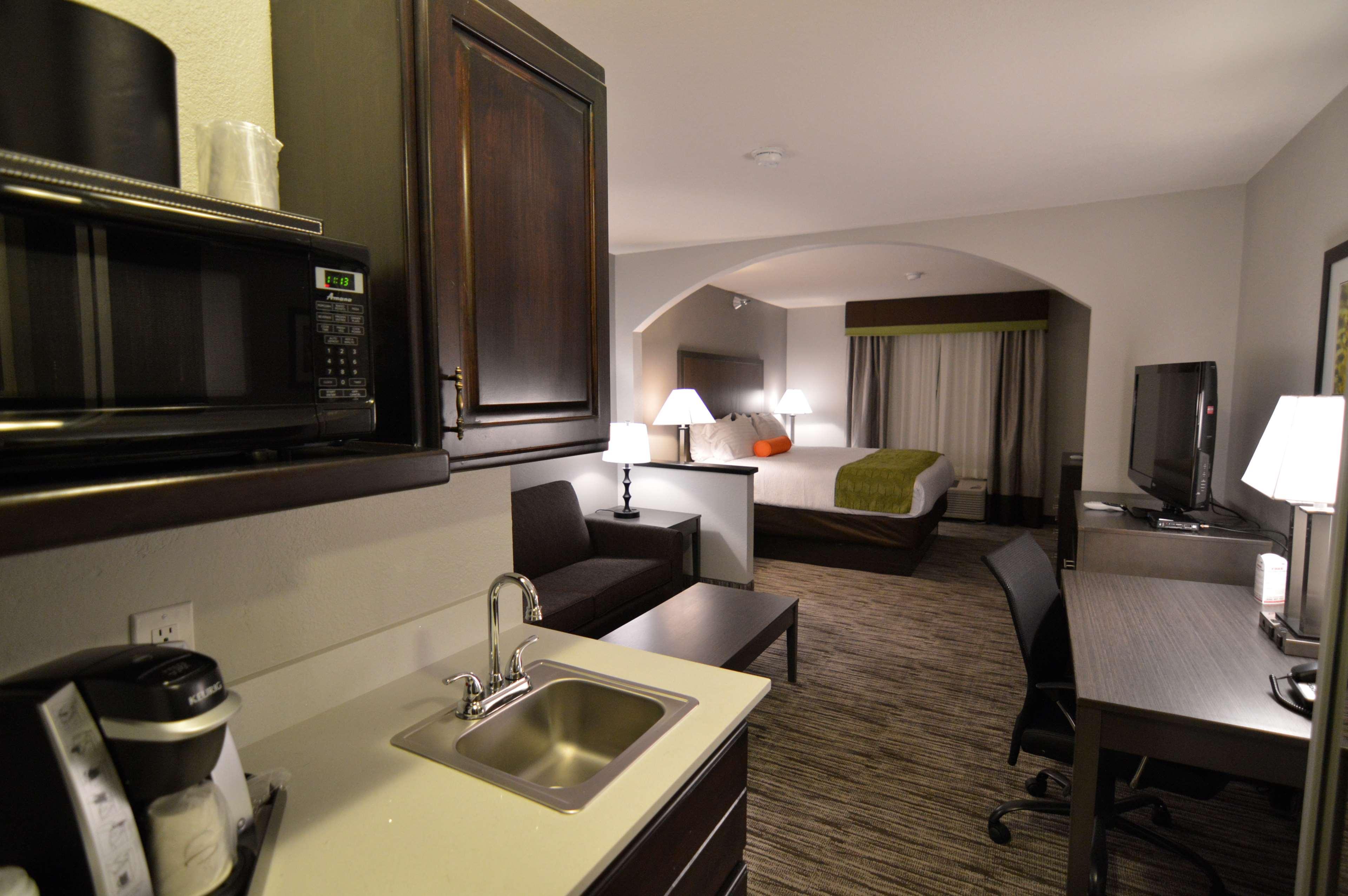 Best Western Plus Liberal Hotel & Suites Exteriör bild