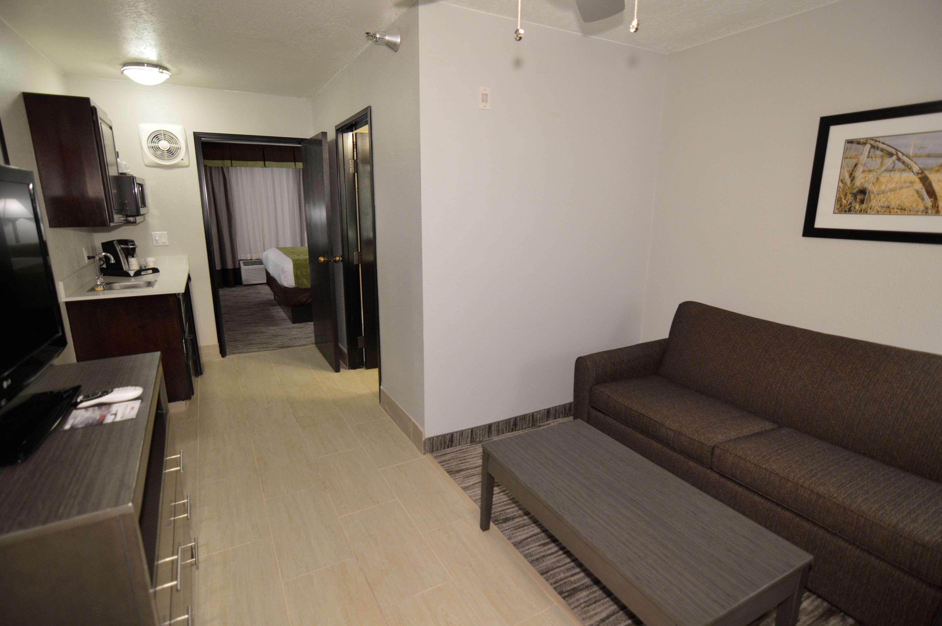 Best Western Plus Liberal Hotel & Suites Exteriör bild