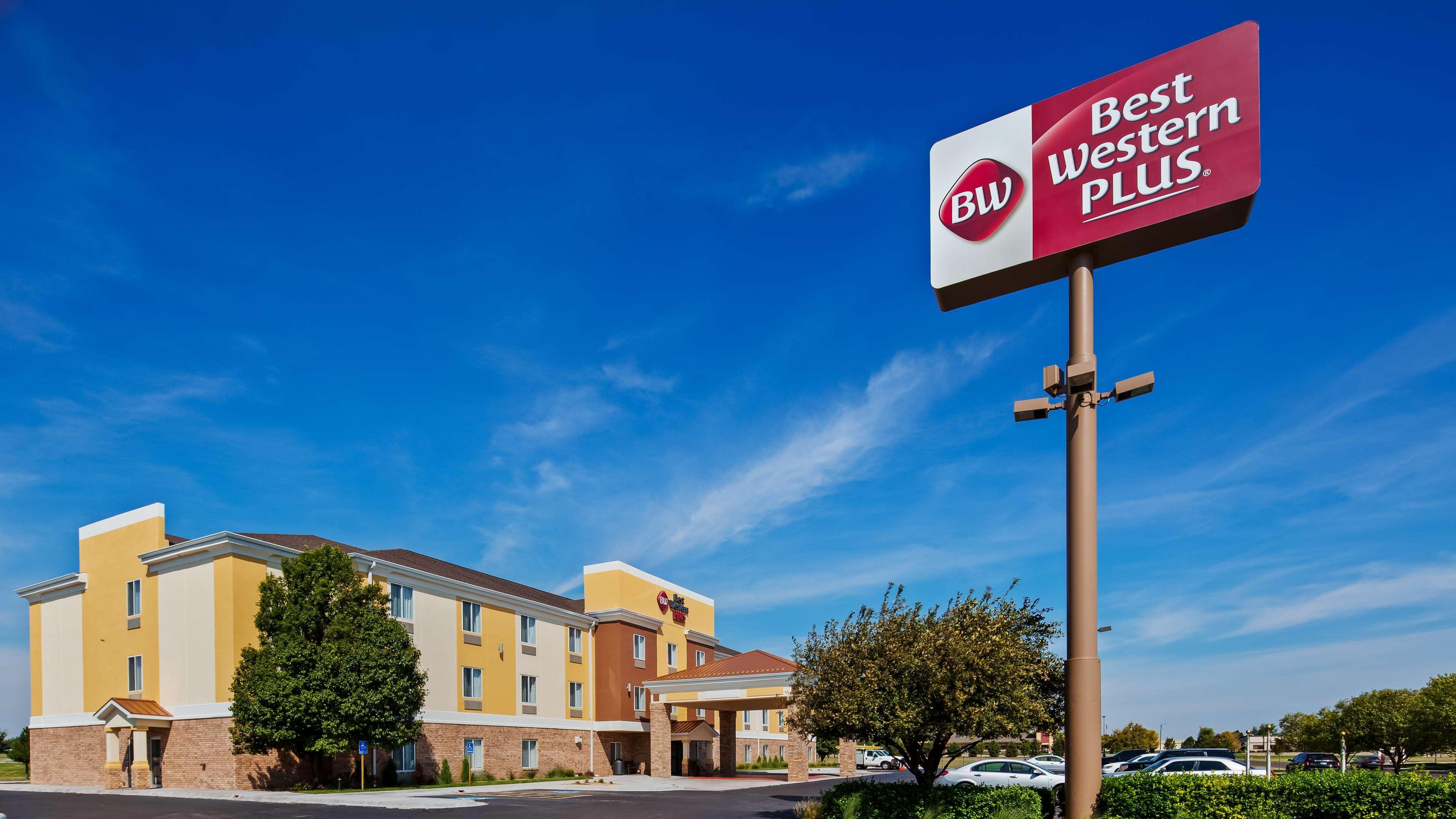 Best Western Plus Liberal Hotel & Suites Exteriör bild