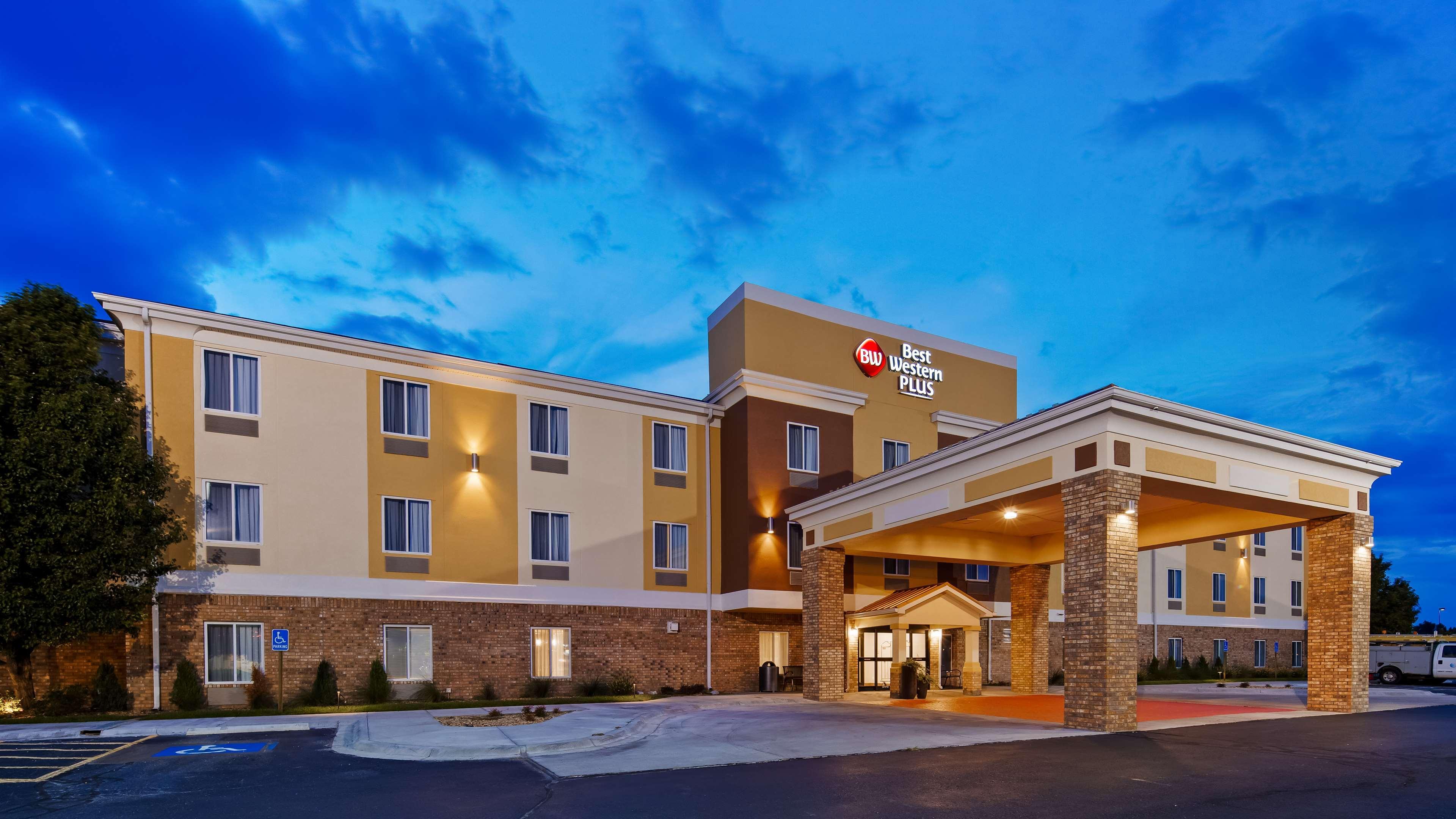 Best Western Plus Liberal Hotel & Suites Exteriör bild